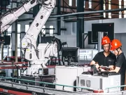 High-Resolution Imaging Revealing Fine Details During Manufacturing Inspections